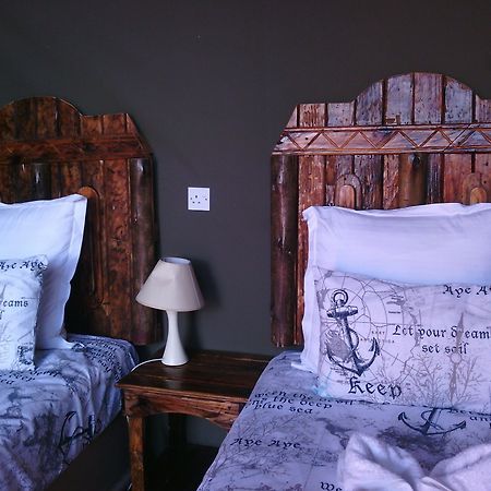 Lion Roars Lodge Lesoma Εξωτερικό φωτογραφία